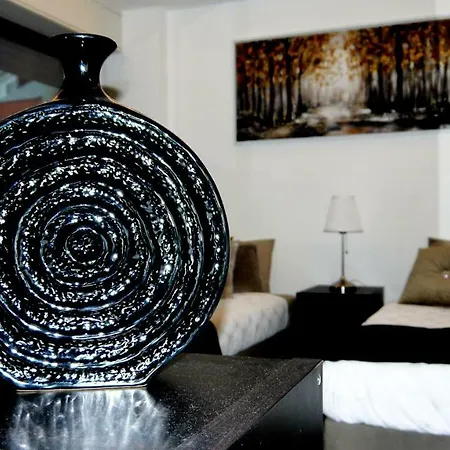 Home4you Apartman *